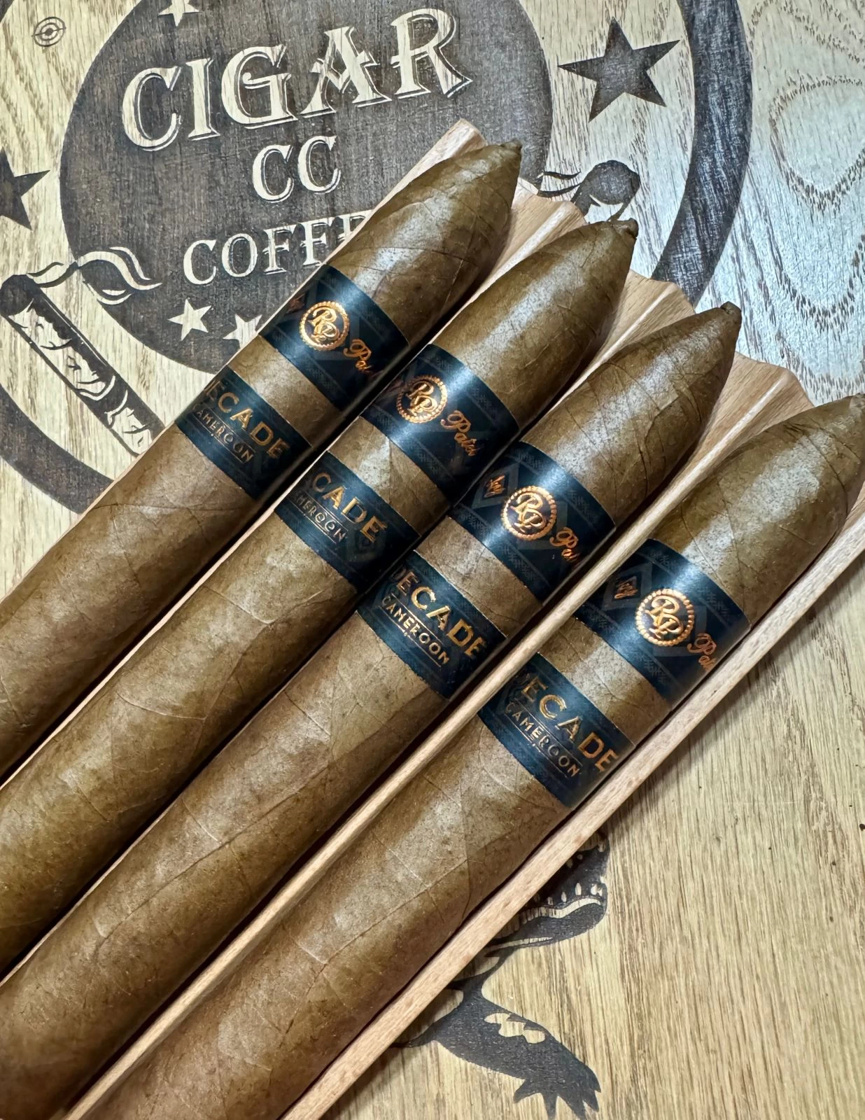 Rocky Patel Decade Cameroon Torpedo