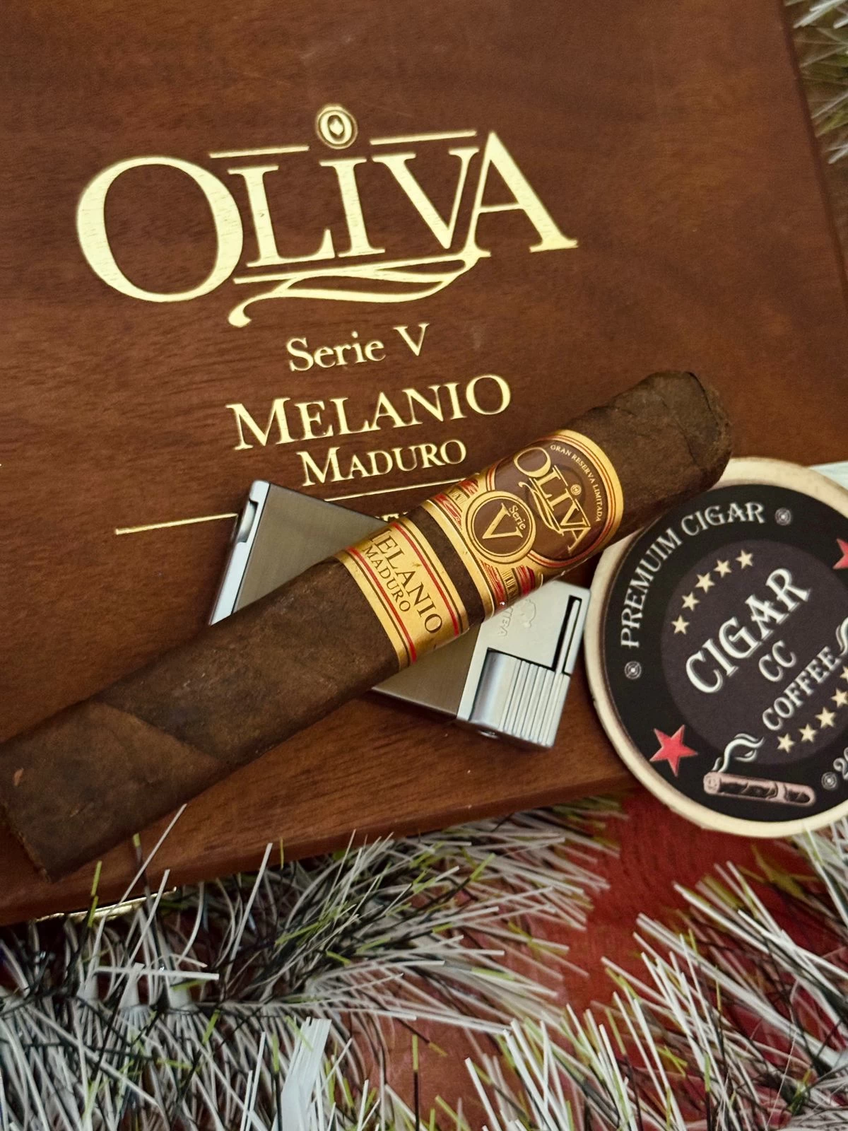 Oliva Serie V Melanio  Double Toro